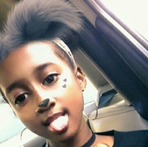 Meet your Posher, Elizabeth